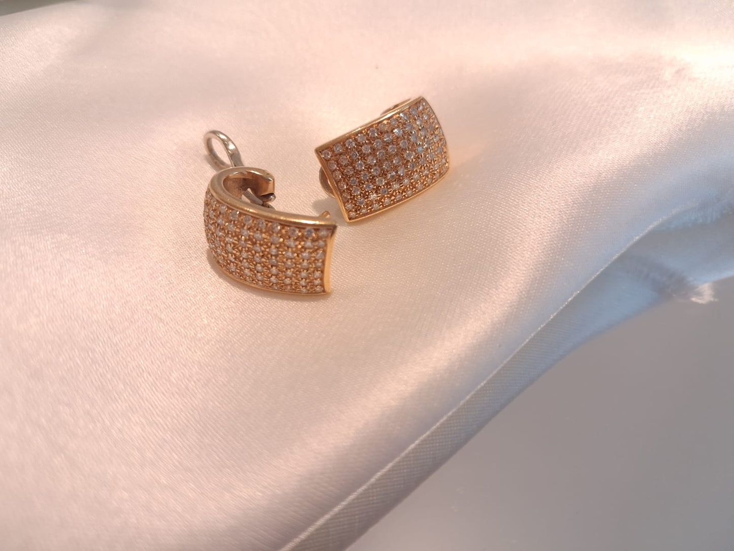 Brincos c/ diamantes Ourivesaria Carlos Alberto