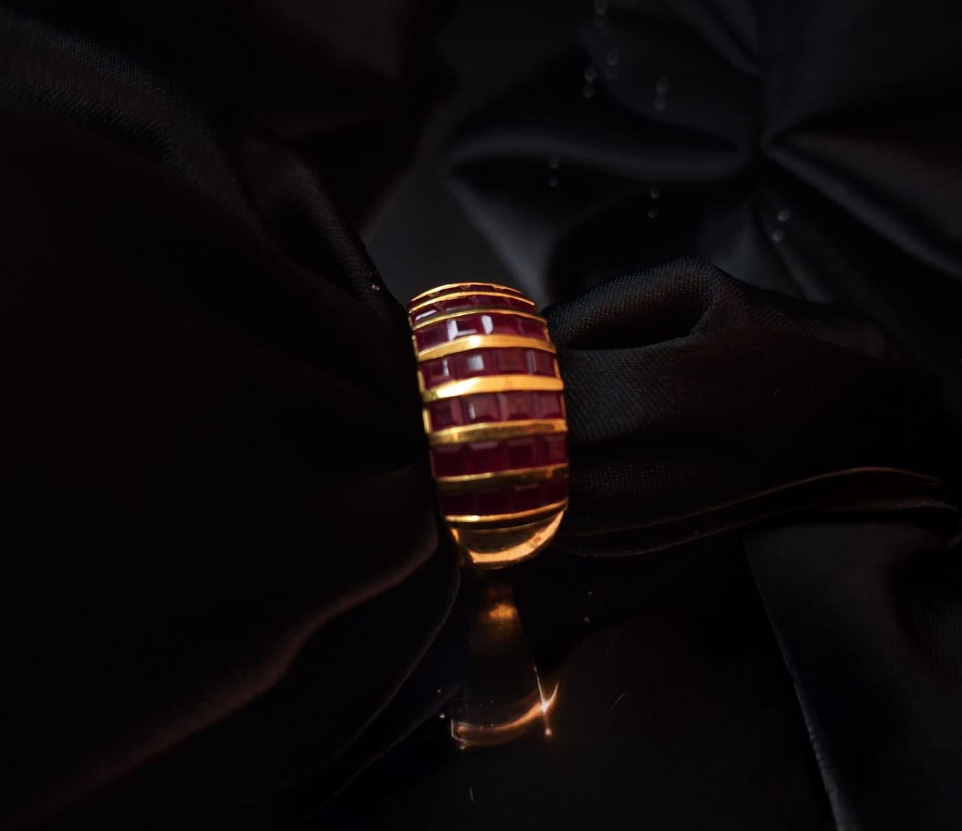 Anel Ouro e pedras rosa Ourivesaria Carlos Alberto