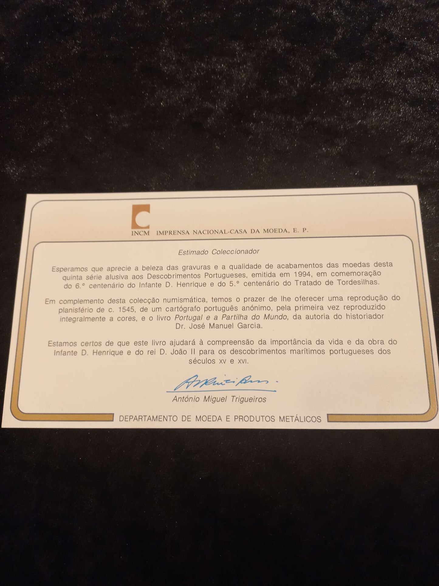 4 moedas coleção de 200 escudos em ouro Ourivesaria Carlos Alberto