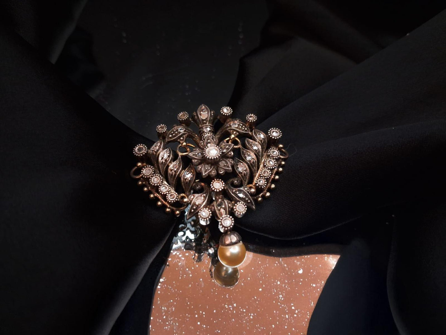 Alfinete de peito / Medalha ouro e prata Ourivesaria Carlos Alberto