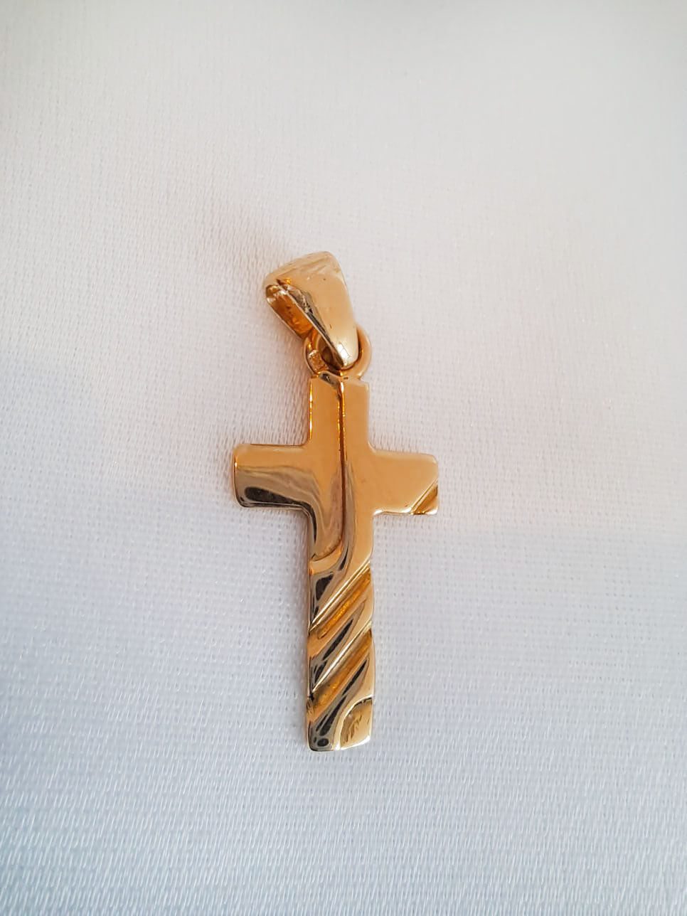 Crucefixo em ouro Ourivesaria Carlos Alberto