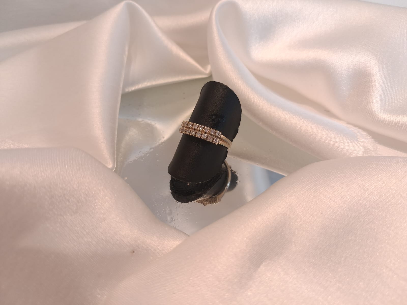 Anel Ouro (2 filhas 8 brilhantes cada) Ourivesaria Carlos Alberto