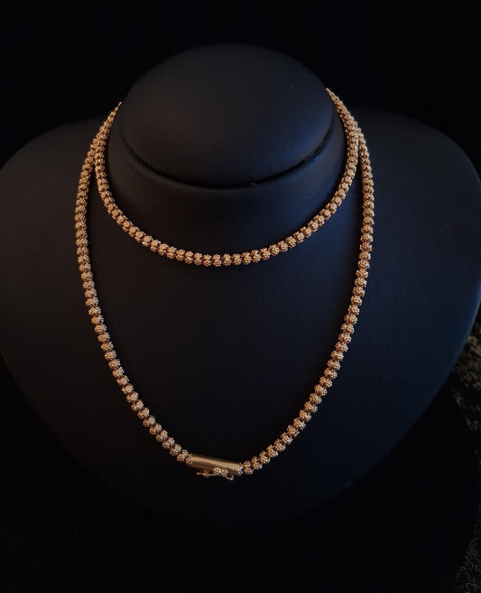 Gargantilha em granitos Ourivesaria Carlos Alberto