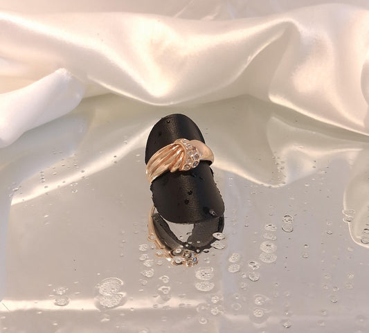 Anel com pedras brancas Ourivesaria Carlos Alberto