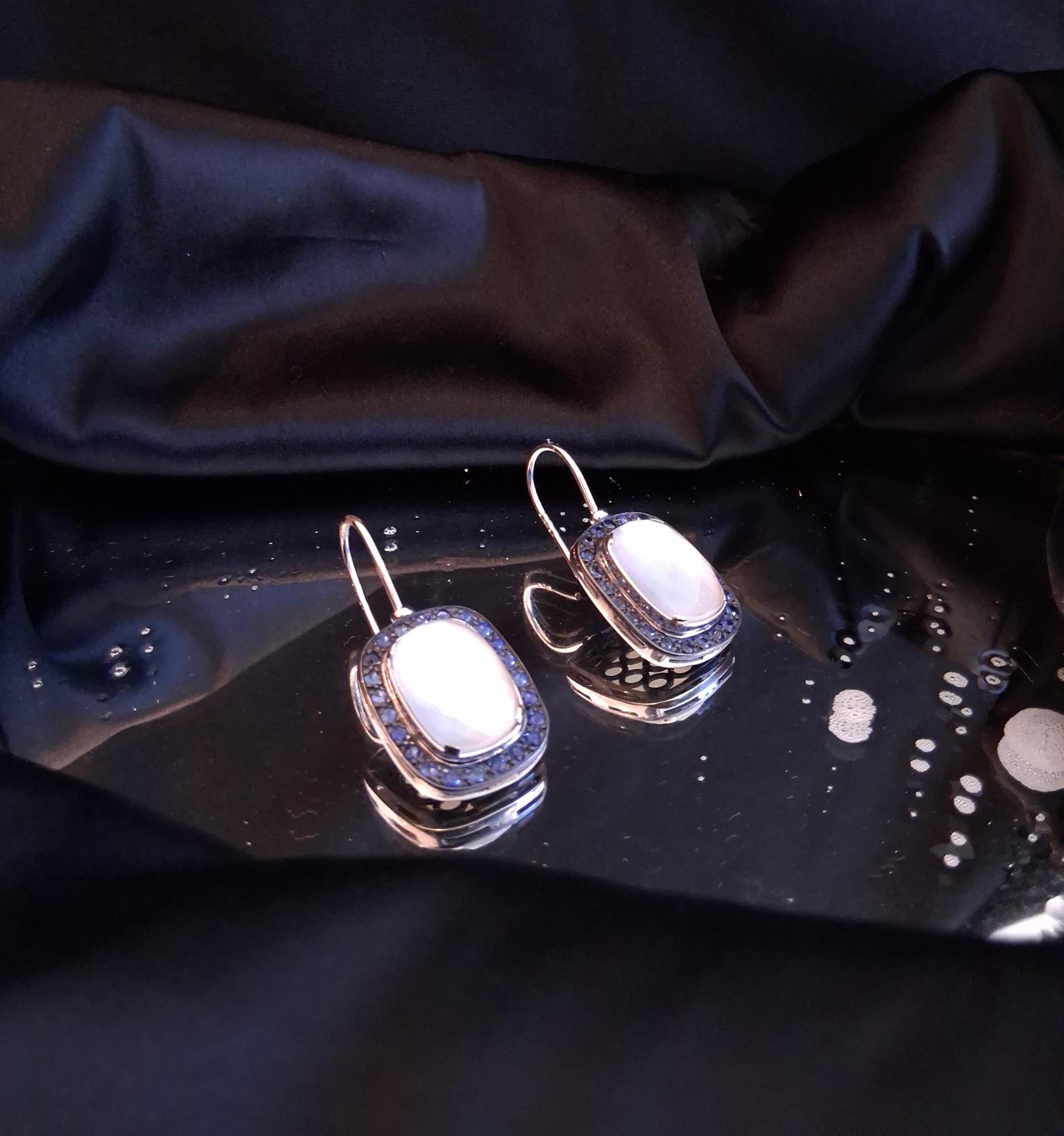 Brincos ouro branco e prata com pedras azuis e branca Ourivesaria Carlos Alberto