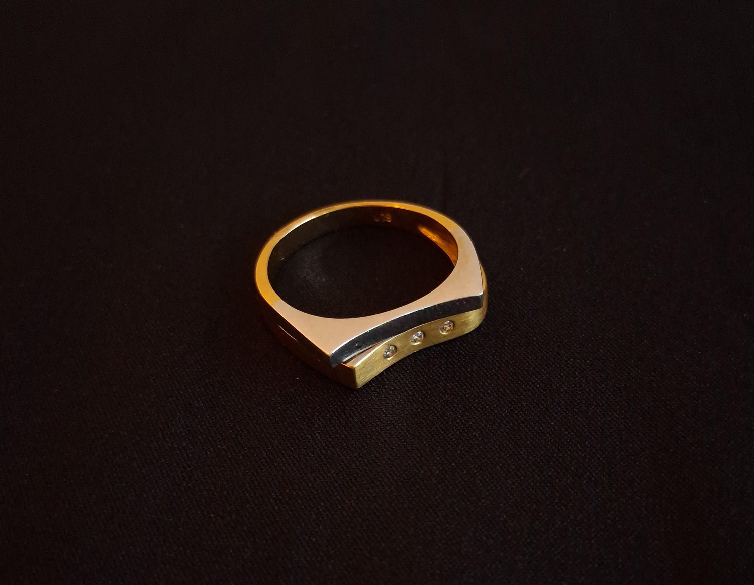 Anel em ouro amarelo e branco Ourivesaria Carlos Alberto