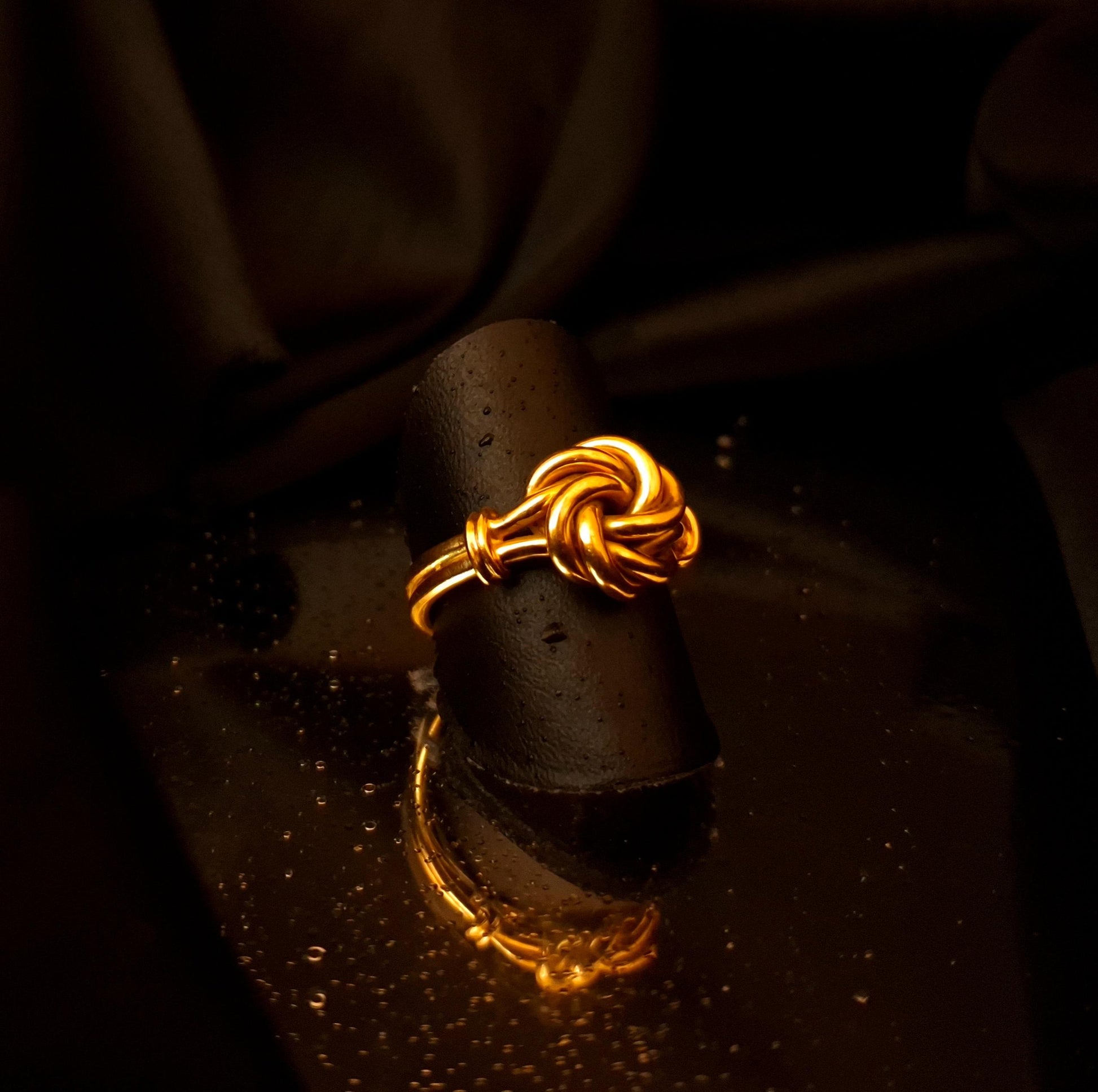 Anel novelo em ouro Ourivesaria Carlos Alberto