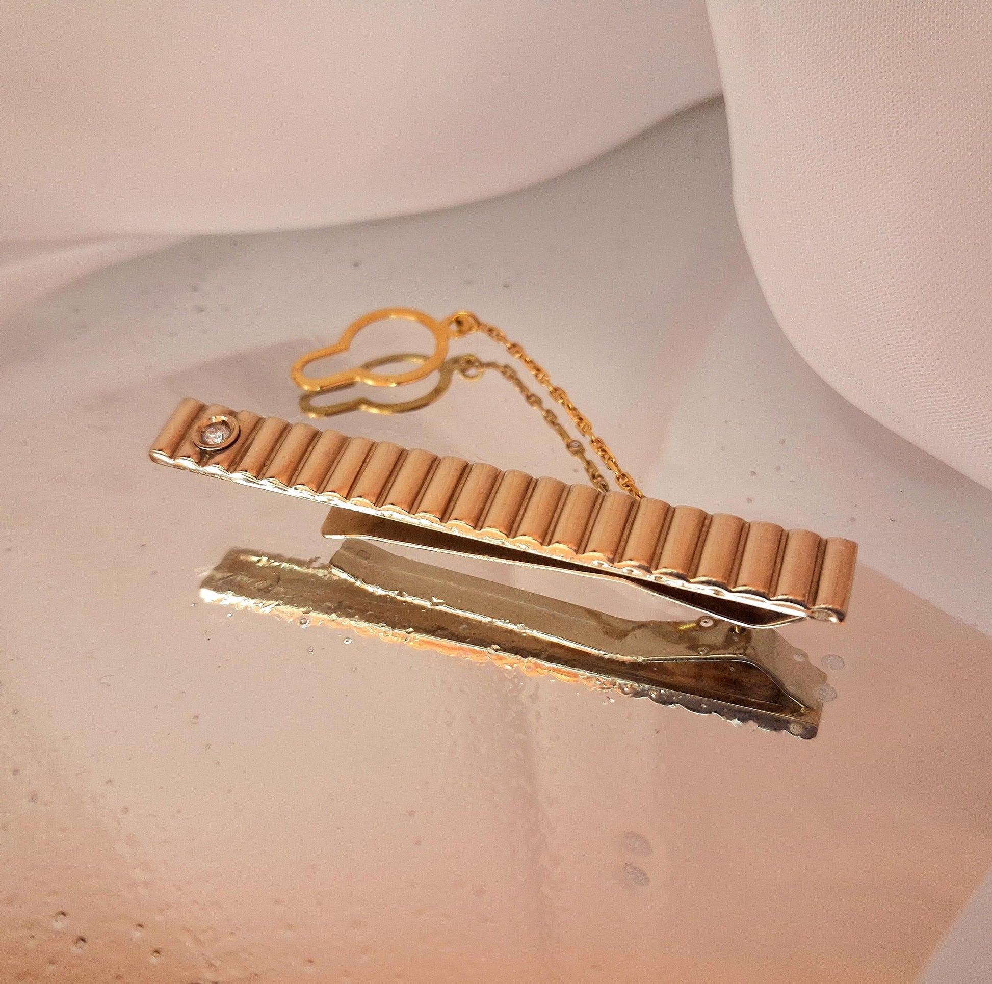 Mola de gravata com diamante Ourivesaria Carlos Alberto