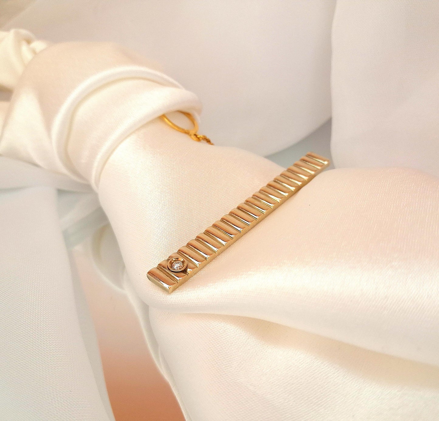 Mola de gravata com diamante Ourivesaria Carlos Alberto