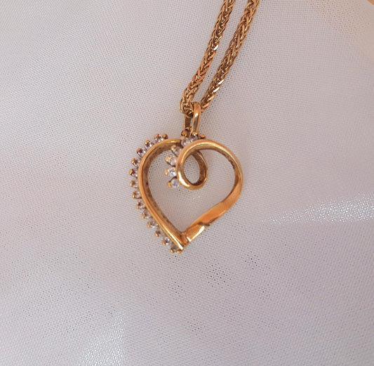 Medalha coração c/ pedras brancas Ourivesaria Carlos Alberto