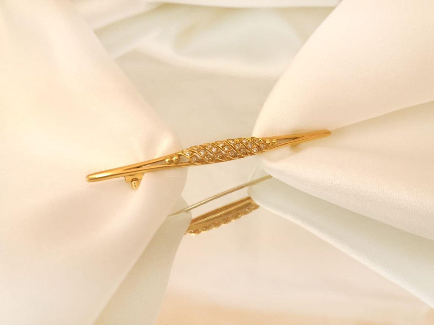 Alfinete de Ouro com brilhantes Ourivesaria Carlos Alberto