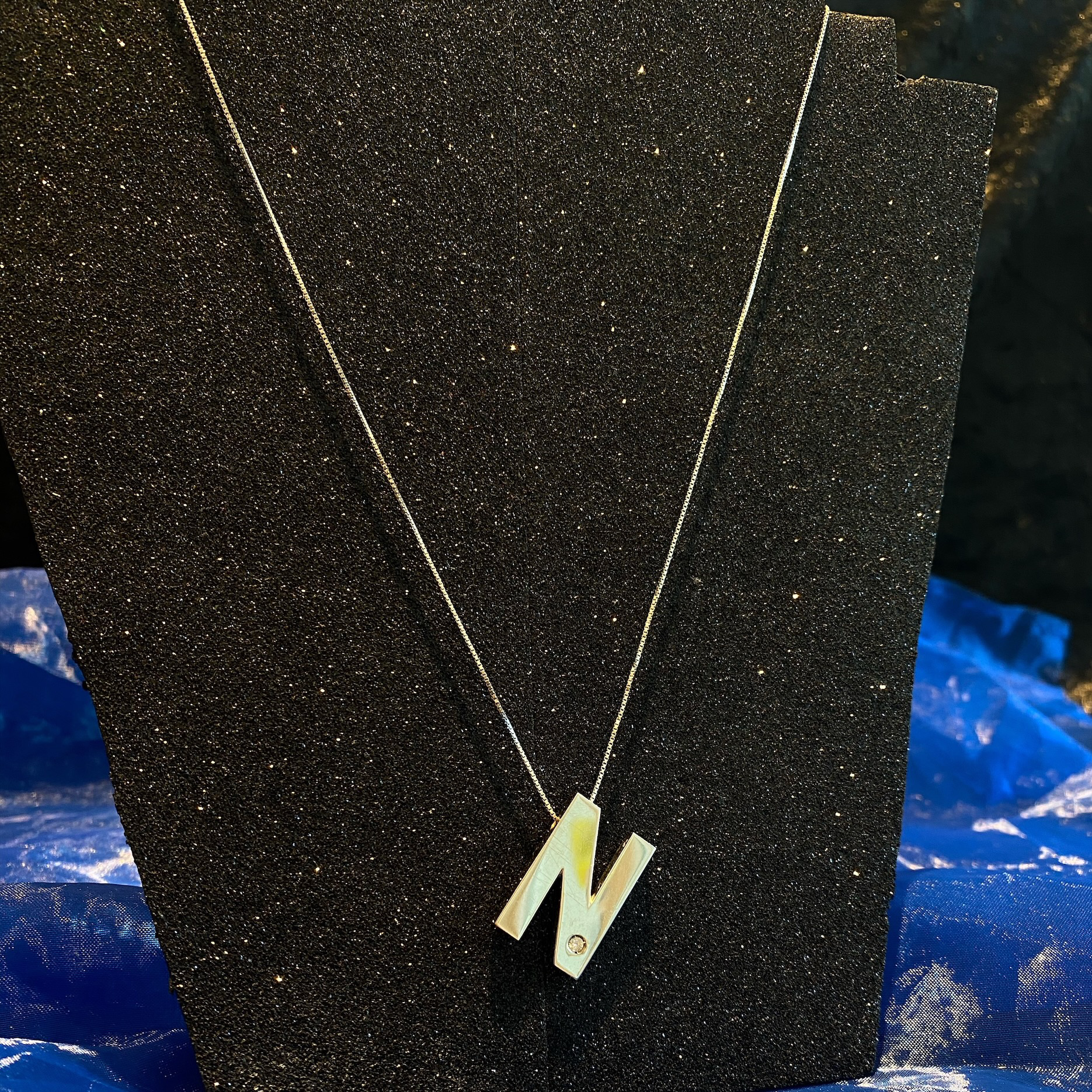 Ourivesaria Carlos Alberto Joalharia Alta Joalharia Relojoaria  Ouro Prata Diamantes Anéis Voltas Gargantilhas Aliança Pulseiras Escravas Cordões Berloques Brincos Ourivesaria Online