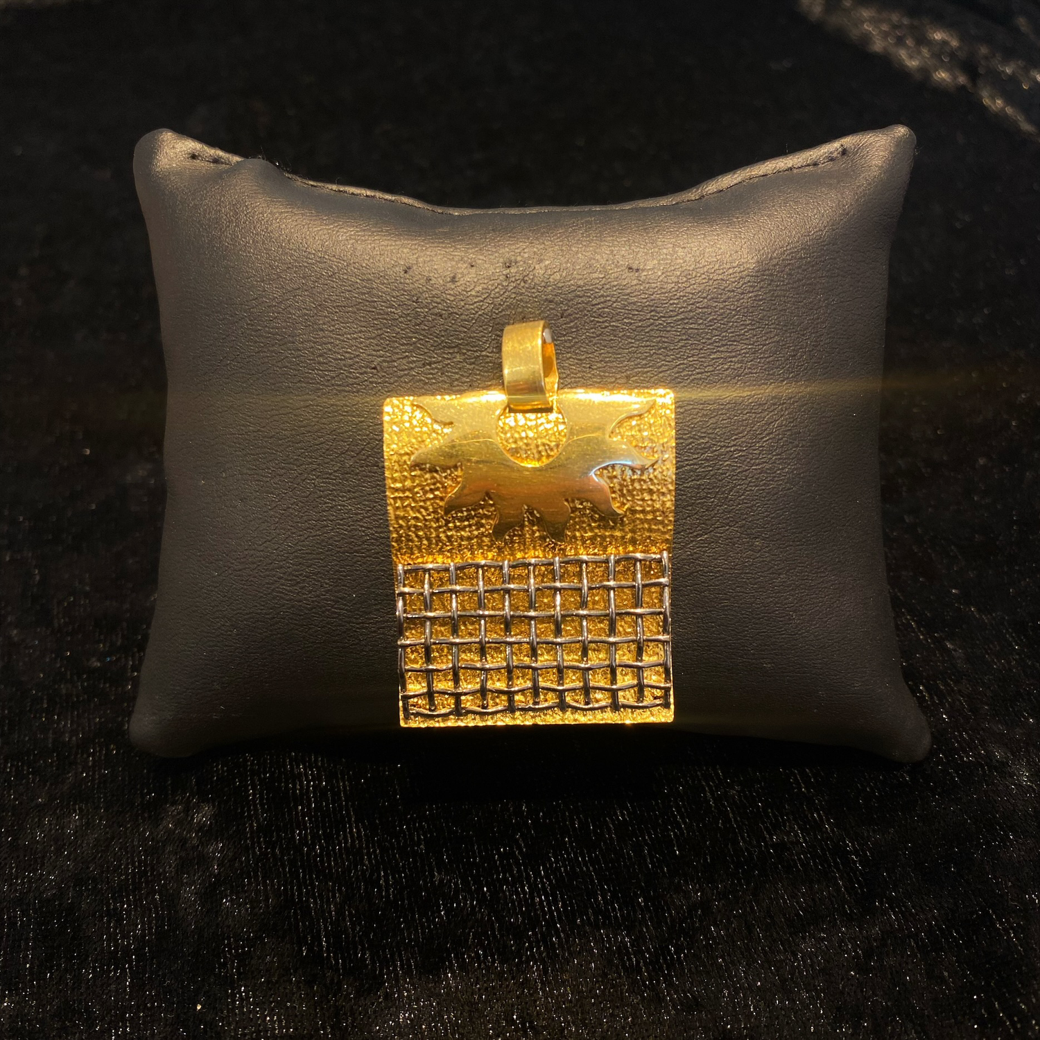 Ourivesaria Carlos Alberto Joalharia Alta Joalharia Relojoaria  Ouro Prata Diamantes Anéis Voltas Gargantilhas Aliança Pulseiras Escravas Cordões Berloques Brincos Ourivesaria Online 