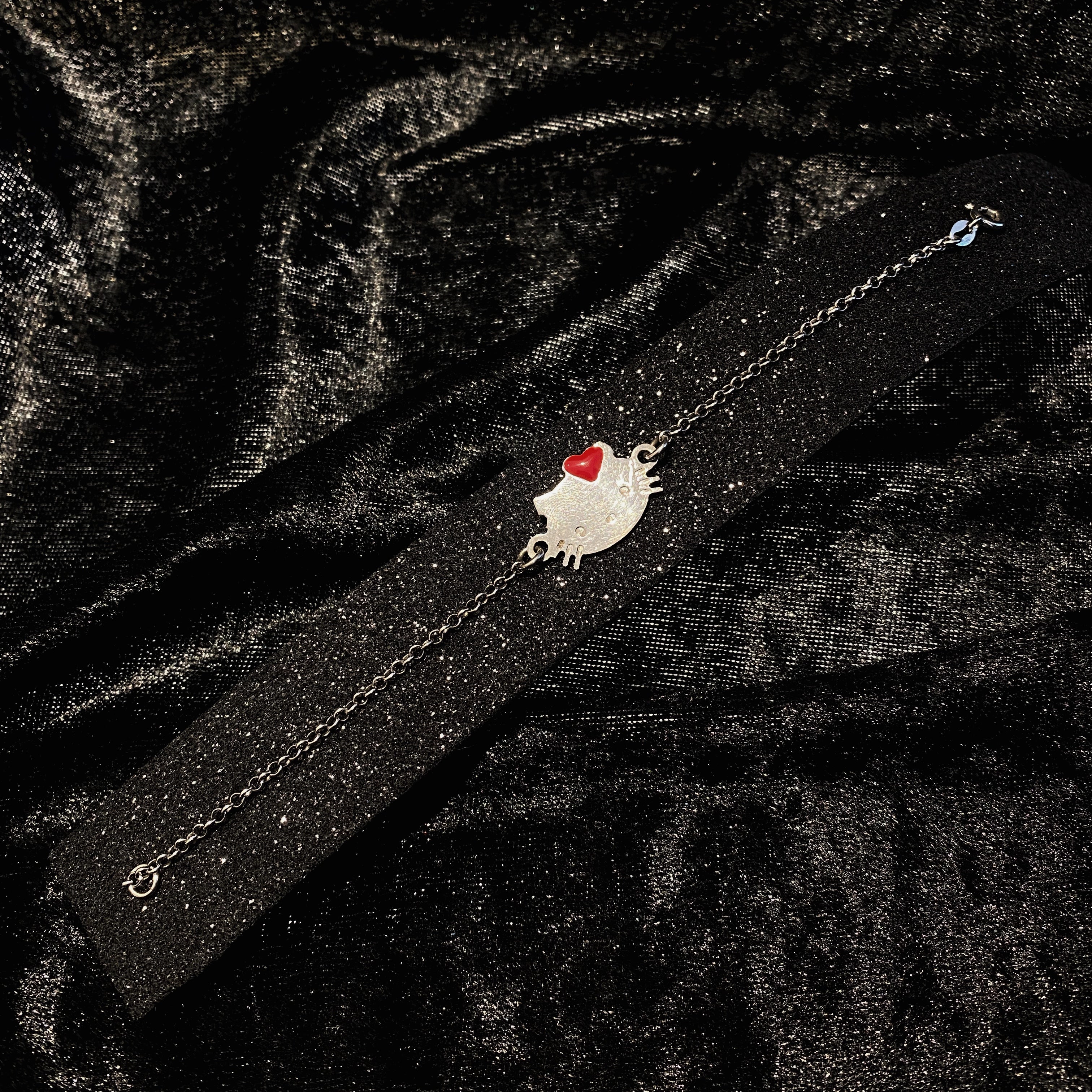 Pulseira com kitty ao centro Ourivesaria Carlos Alberto