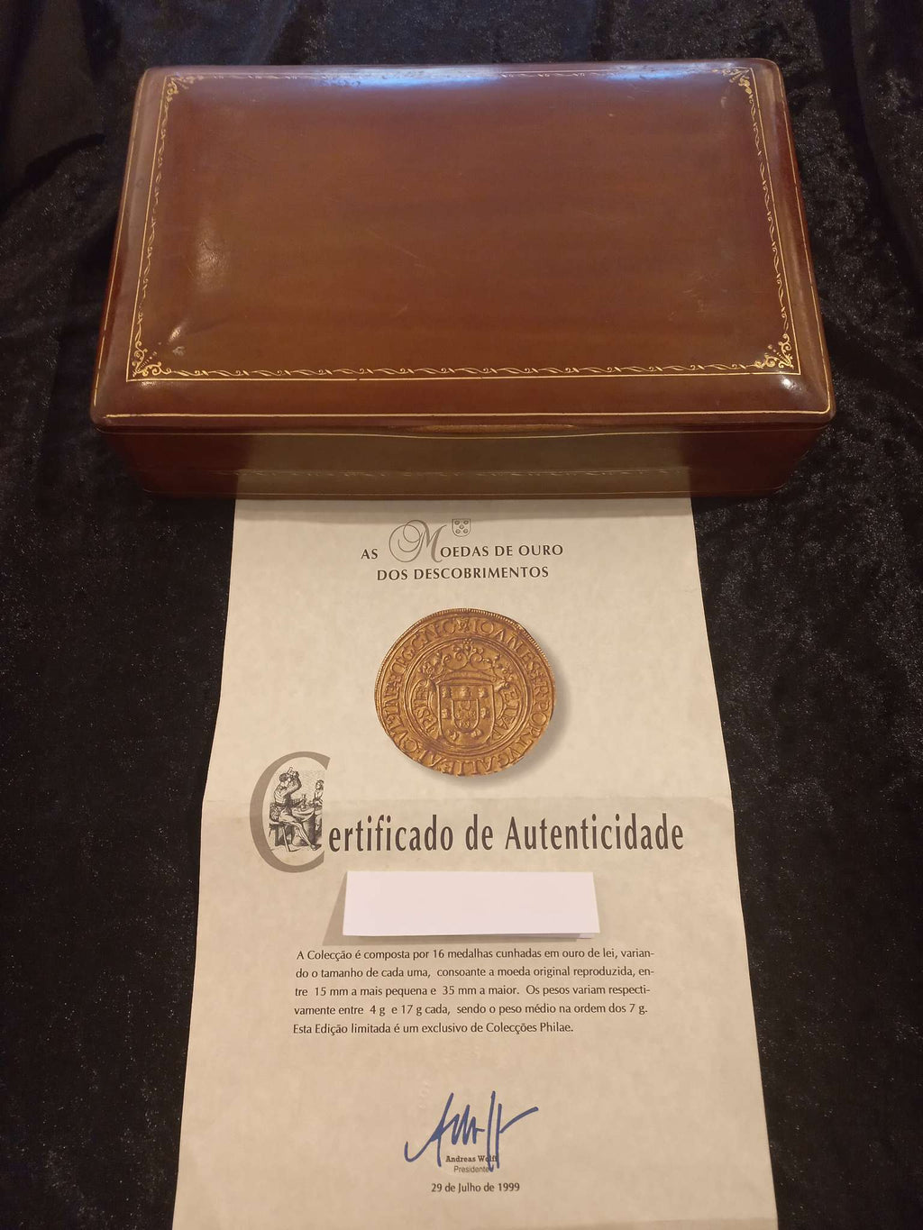 16 imitações de moedas em ouro dos Descobrimentos Ourivesaria Carlos Alberto