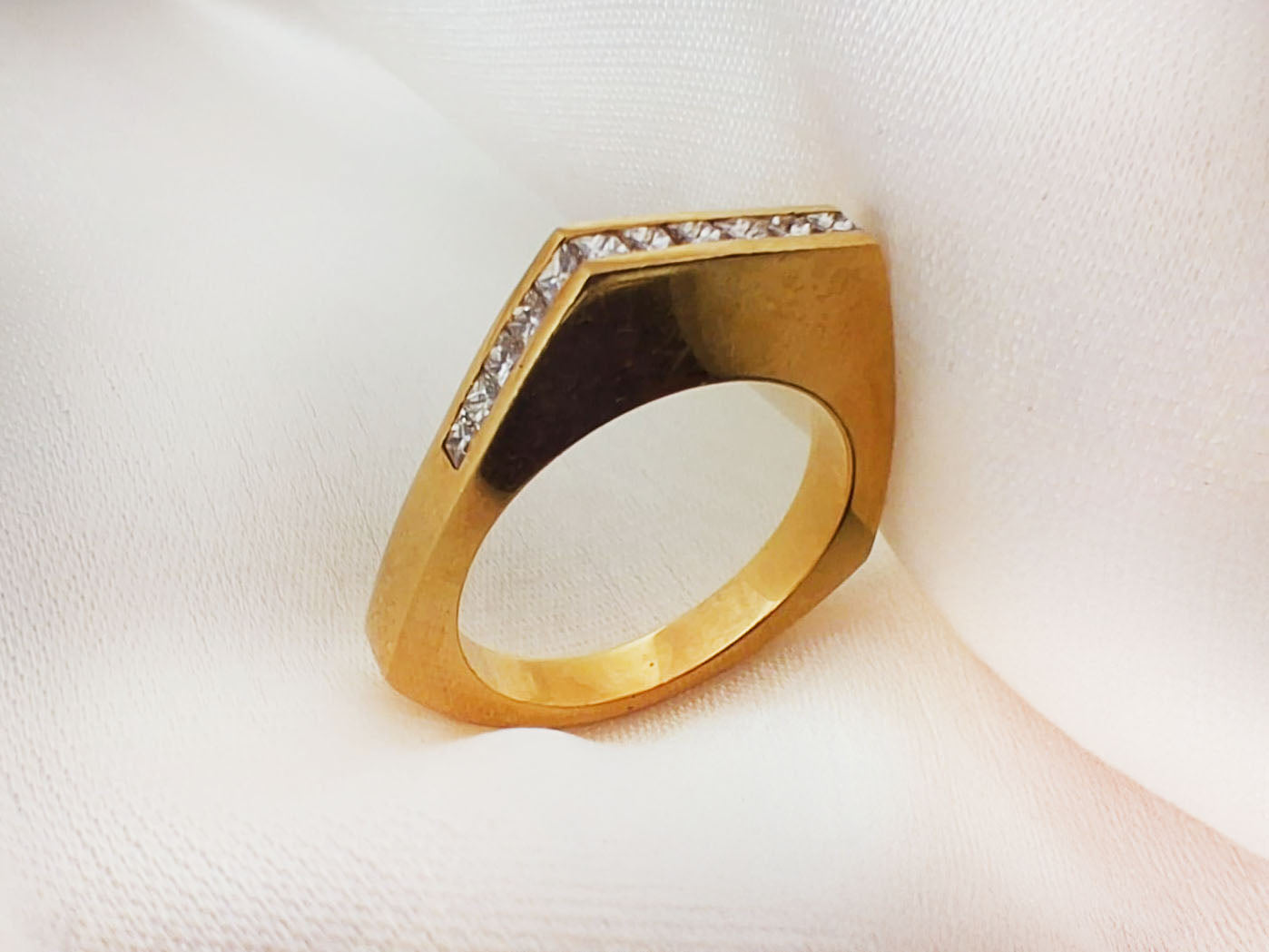 Anel de Ouro com Diamantes Ourivesaria Carlos Alberto