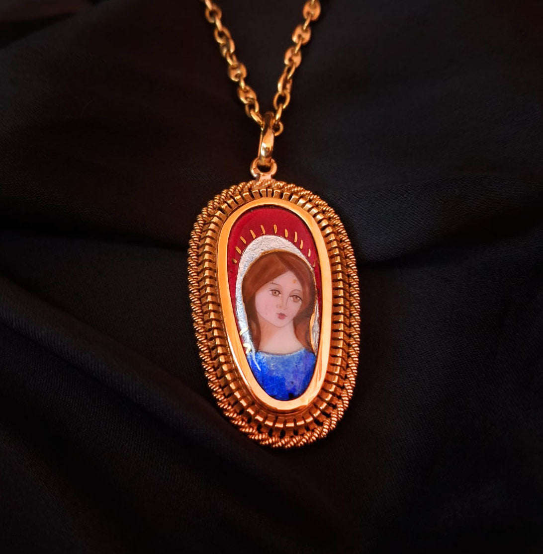 Medalha " limoge" com figura santa Ourivesaria Carlos Alberto