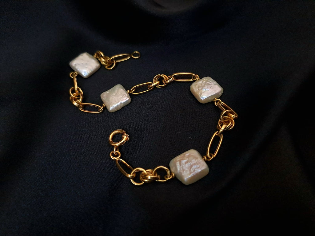 Pulseira aos elos e pérolas Ourivesaria Carlos Alberto