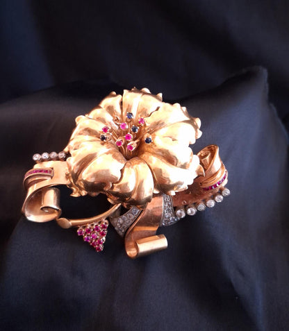 Alfinete de peito e  para cabelo em ouro Ourivesaria Carlos Alberto