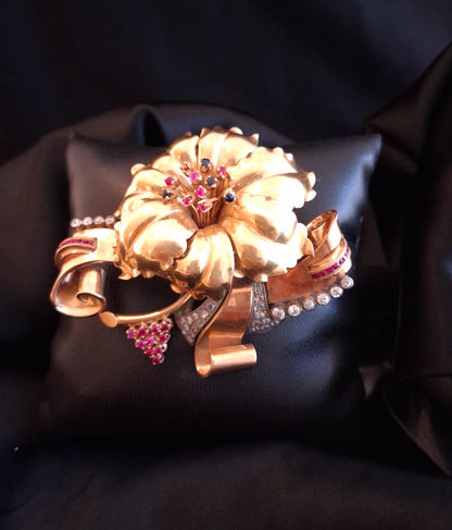 Alfinete de peito e  para cabelo em ouro Ourivesaria Carlos Alberto