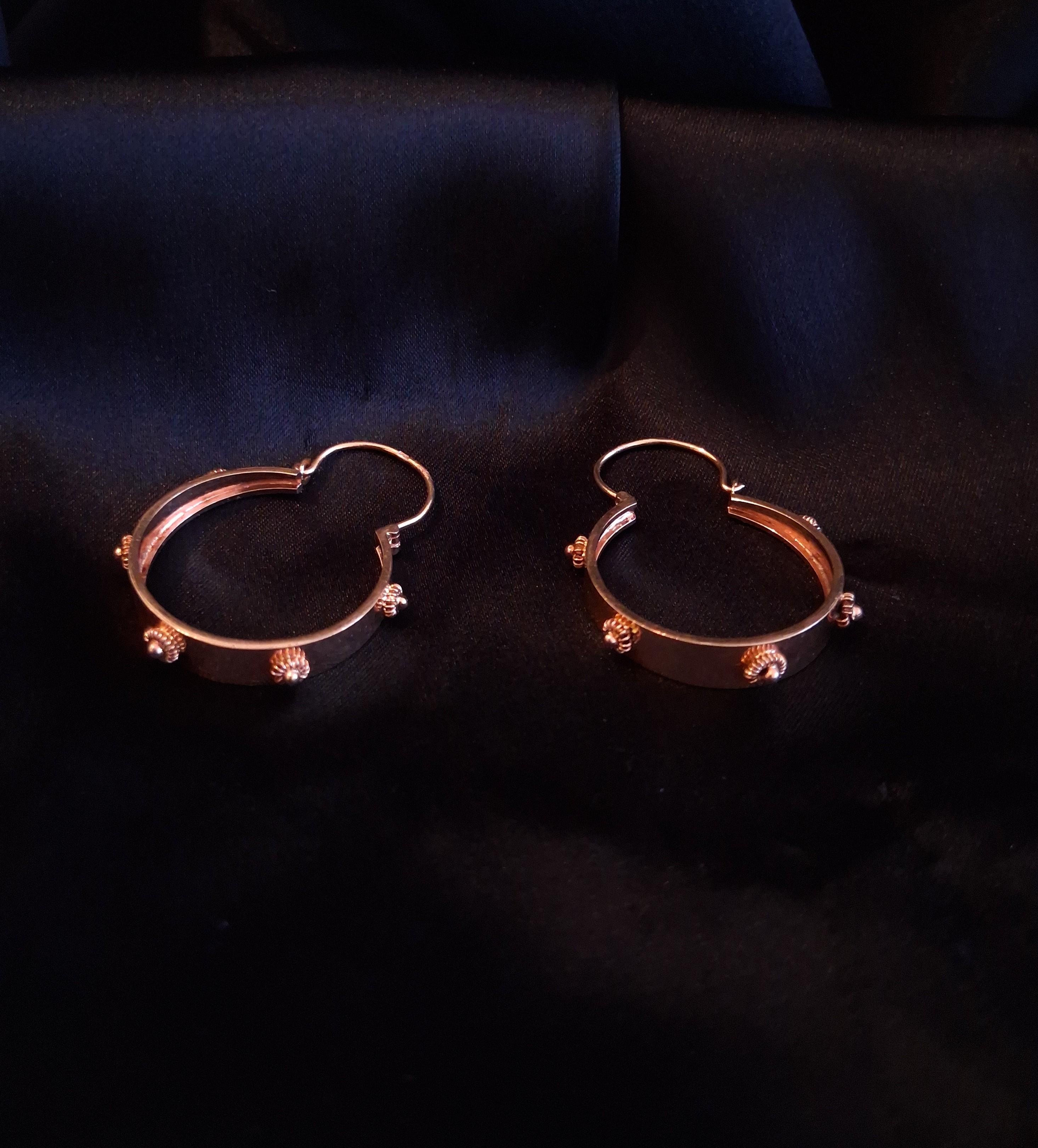 Par de argolas com granitos Ourivesaria Carlos Alberto