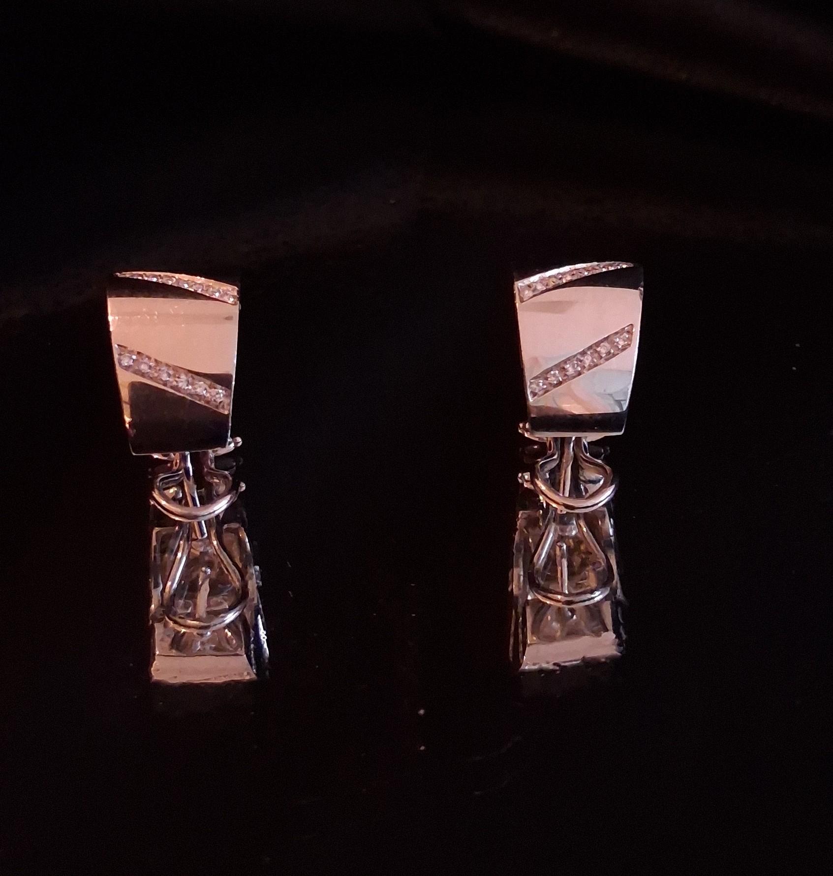 Brincos ouro branco com pedras brancas Ourivesaria Carlos Alberto