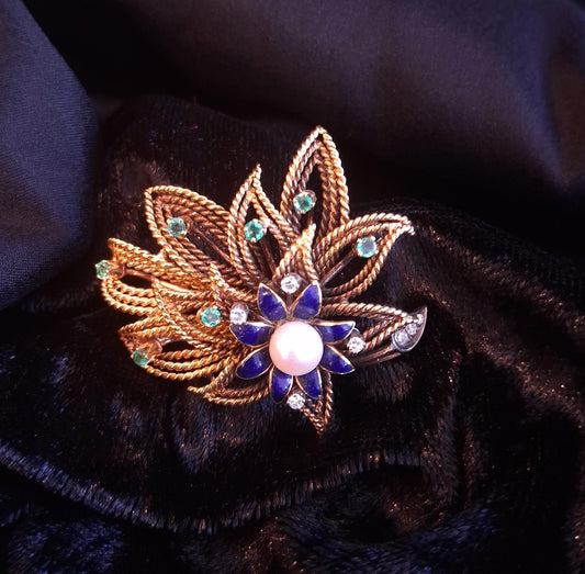 Alfinete peito com diamantes e pérola , esmaltado e com pedras verdes Ourivesaria Carlos Alberto