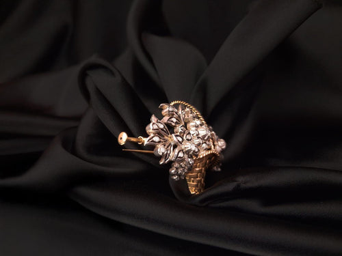 Alfinete com diamantes em ouro e prata Ourivesaria Carlos Alberto