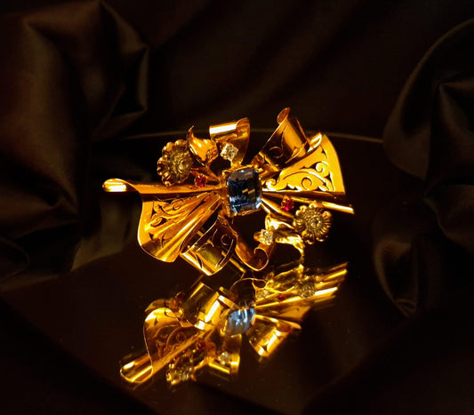 Alfinete estilo laço Ourivesaria Carlos Alberto