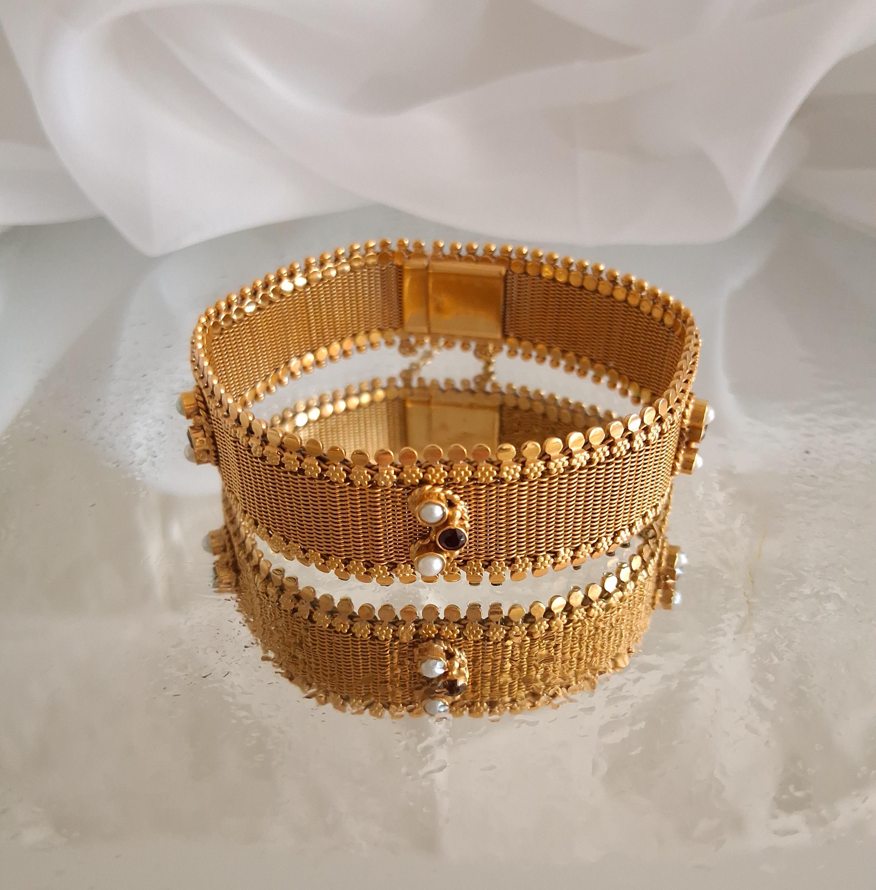 Pulseira  com perolas e pedras  cor , em ouro Ourivesaria Carlos Alberto