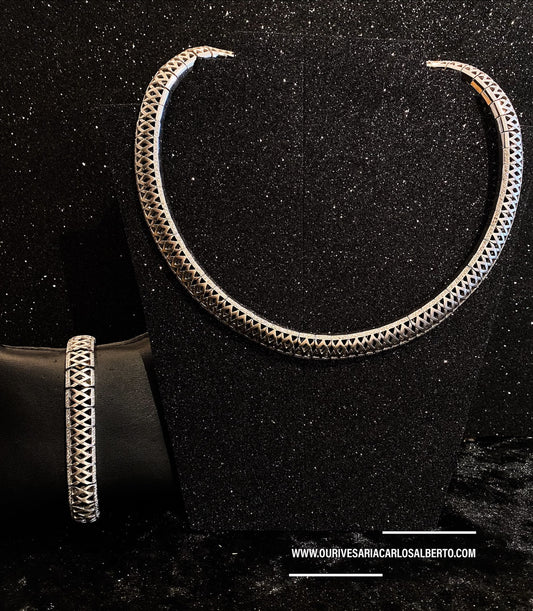 Conjunto Gargantilha e pulseira trabalhada em ouro branco com diamantes Ourivesaria Carlos Alberto