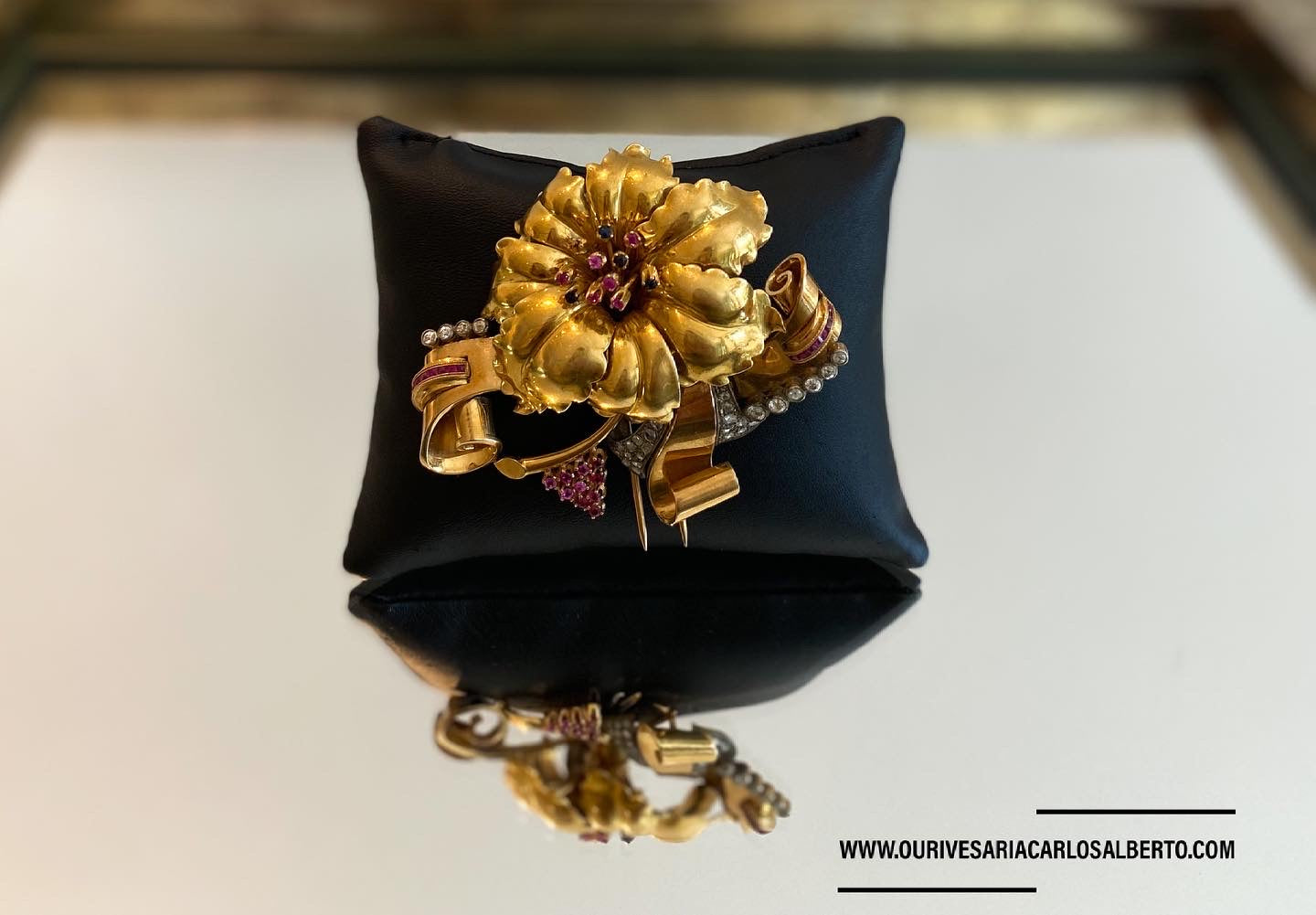 Alfinete/Pregadeira para cabelo em ouro Ourivesaria Carlos Alberto