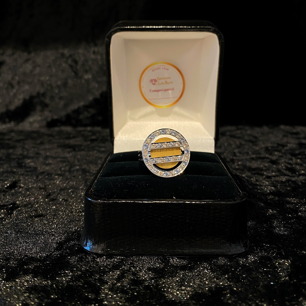 Anel em ouro branco e amarelo com pedras brancas Ourivesaria Carlos Alberto