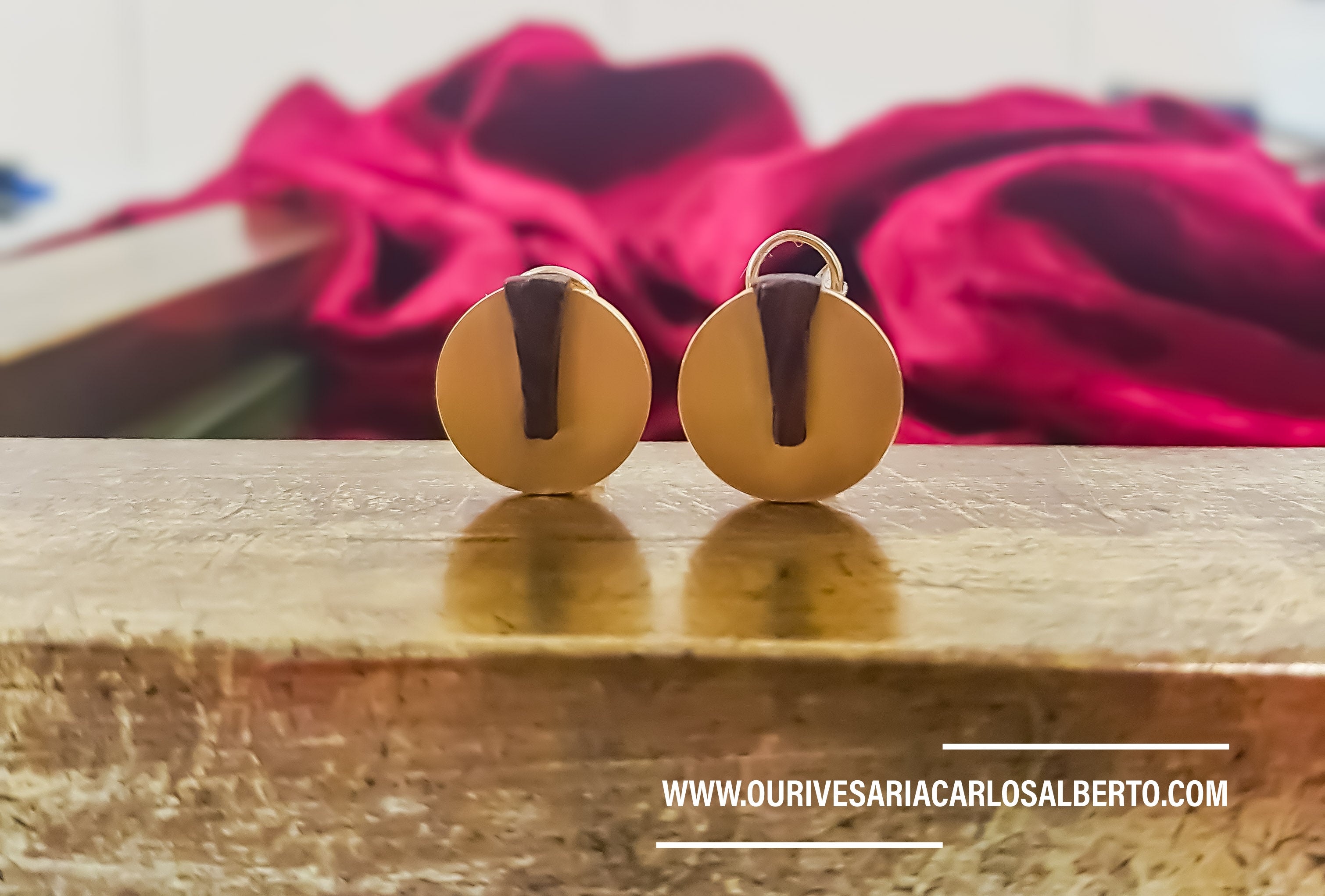 Brincos redondos Ourivesaria Carlos Alberto