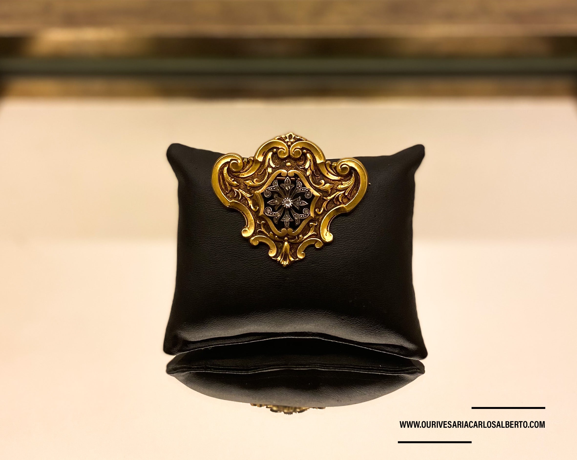 Alfinete peito Ourivesaria Carlos Alberto